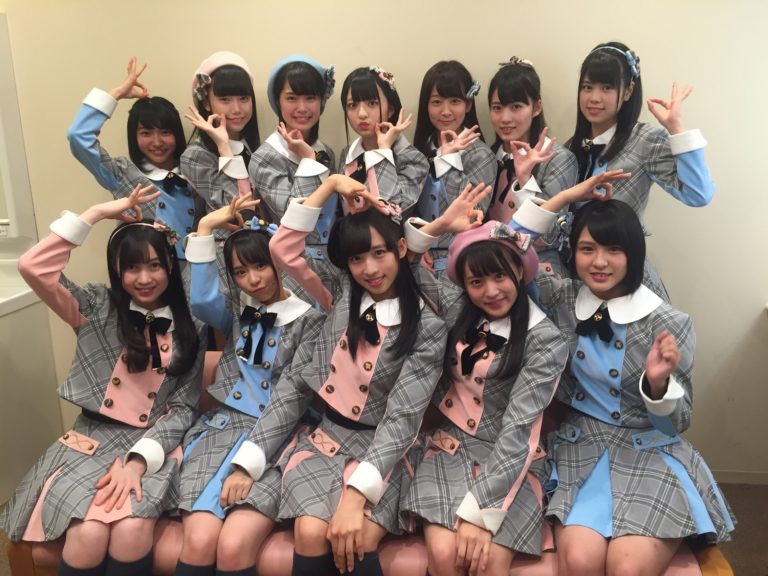 AKB48のチーム８　富士山麓で結成5周年記念ライブ